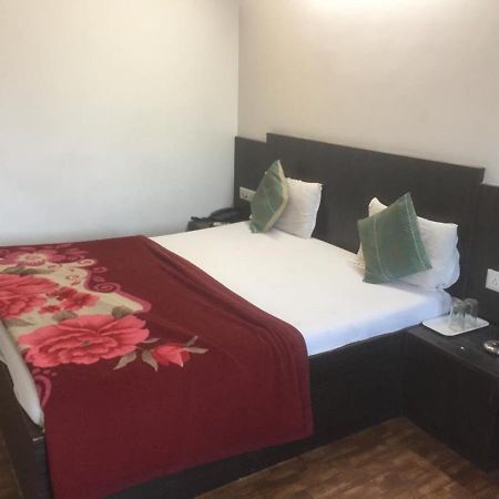 Hotel Long Stay Αχμπανταμπάντ Εξωτερικό φωτογραφία