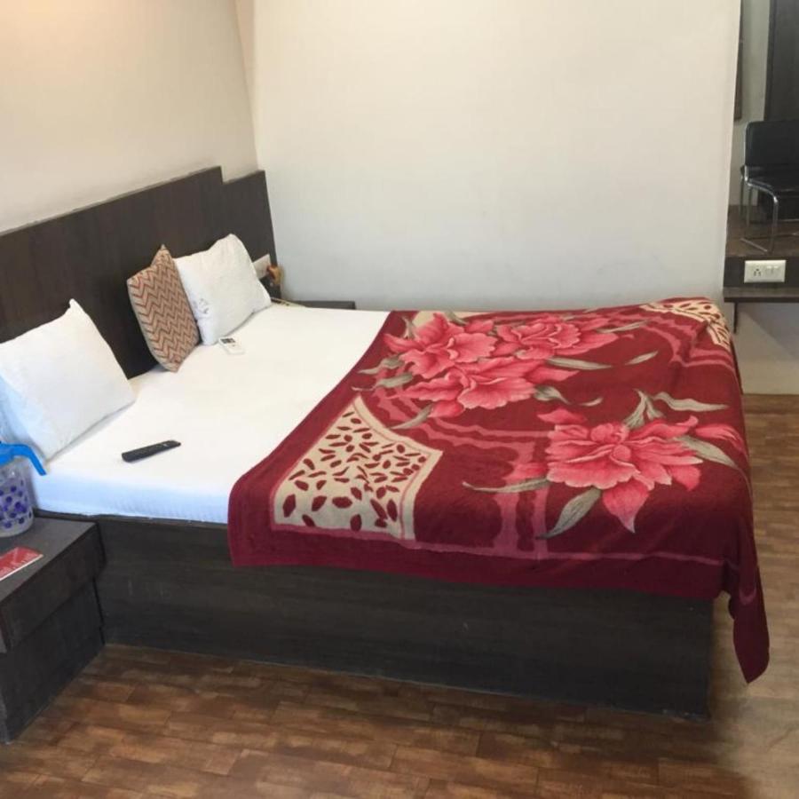Hotel Long Stay Αχμπανταμπάντ Εξωτερικό φωτογραφία